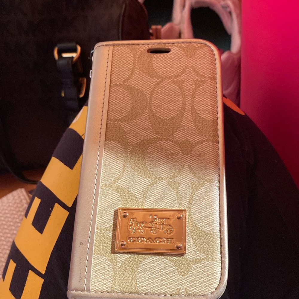 Coach iPhone 11 wallet case